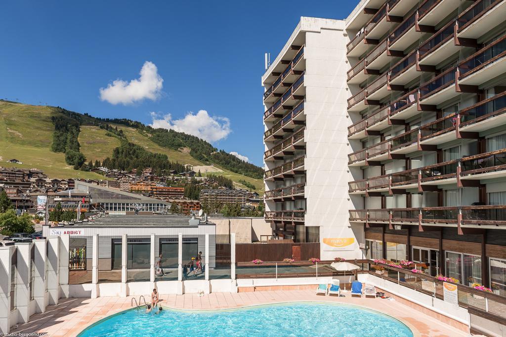 Residence Pierre & Vacances Les Ecrins Courchevel Bagian luar foto